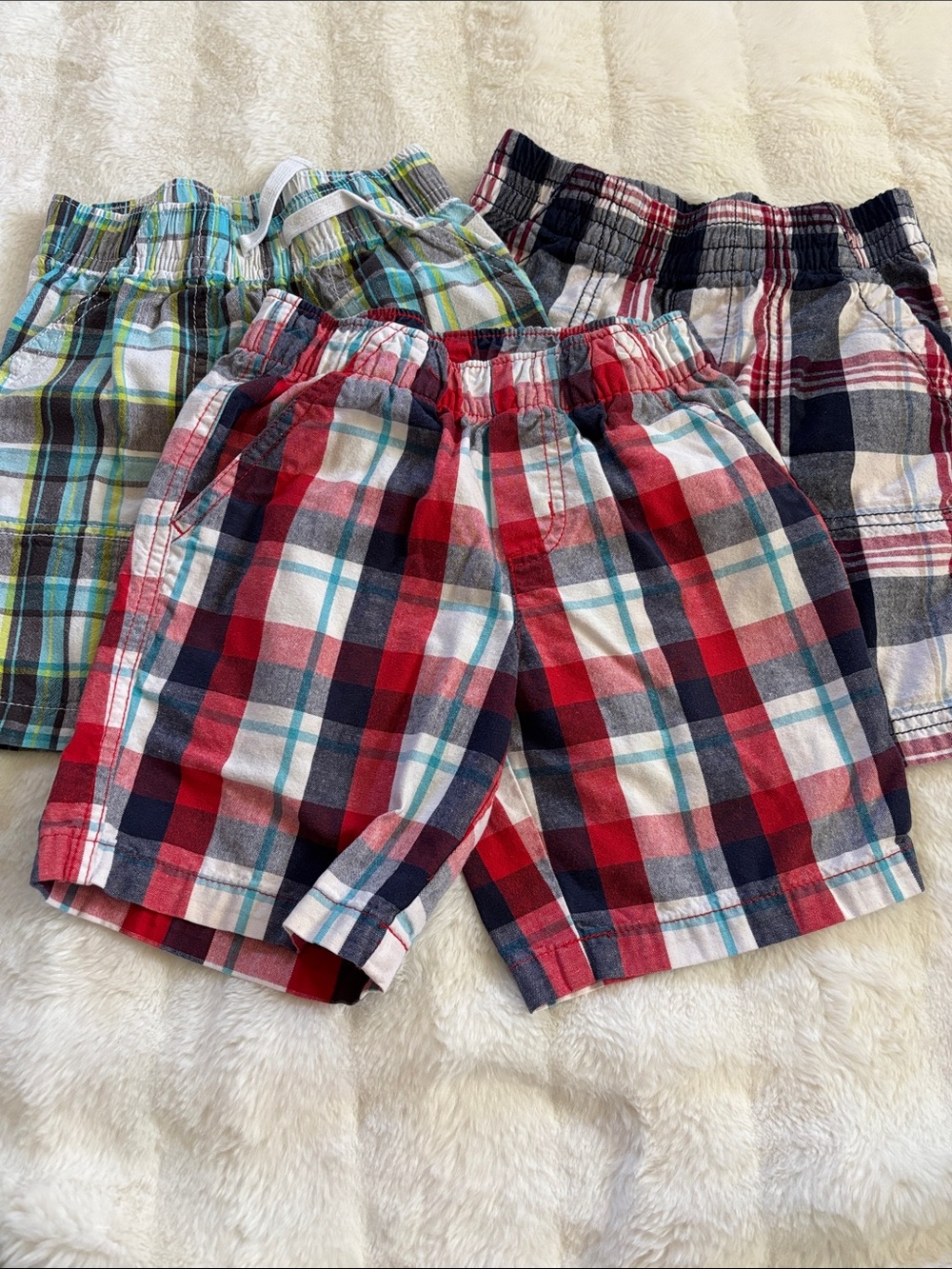 3T plaid shorts
